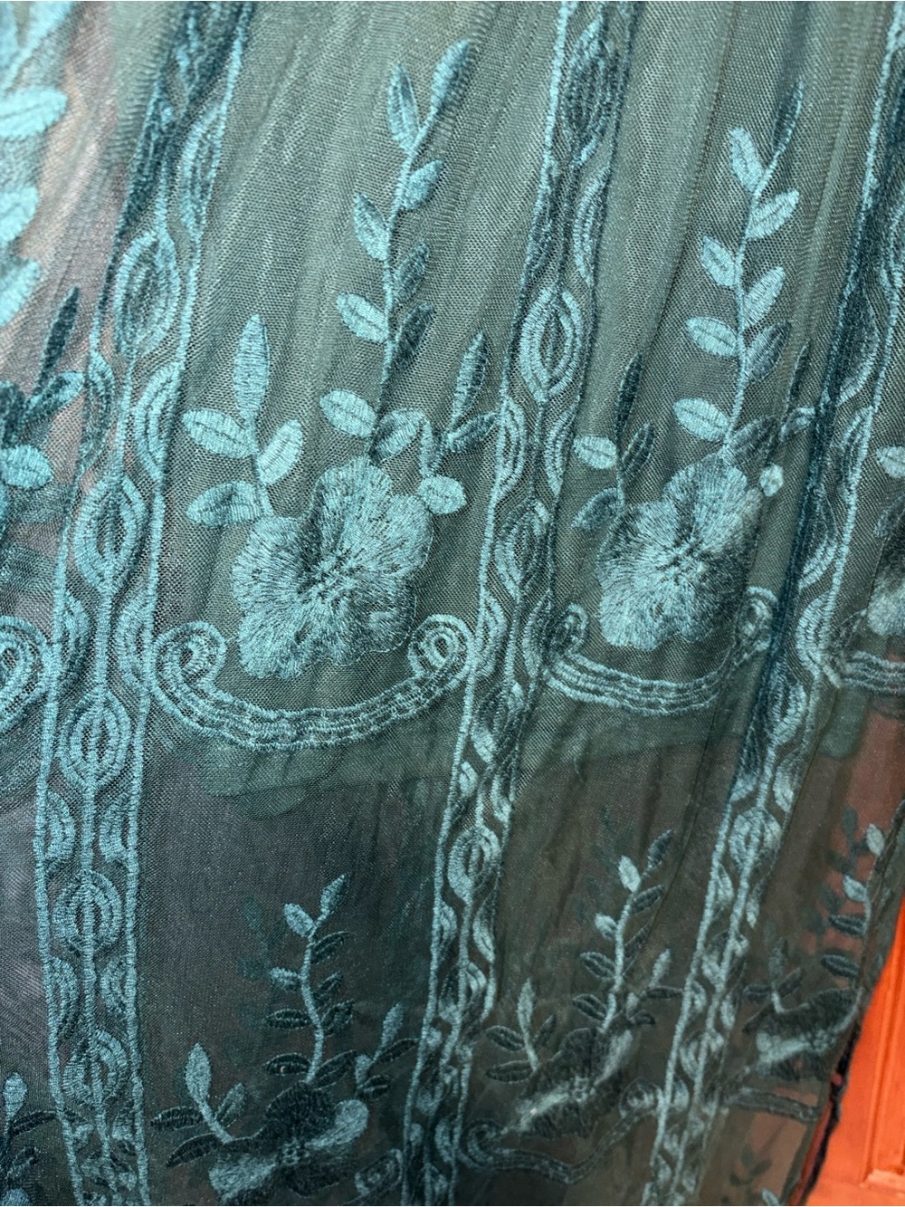 Dress - Picture 4 of 7